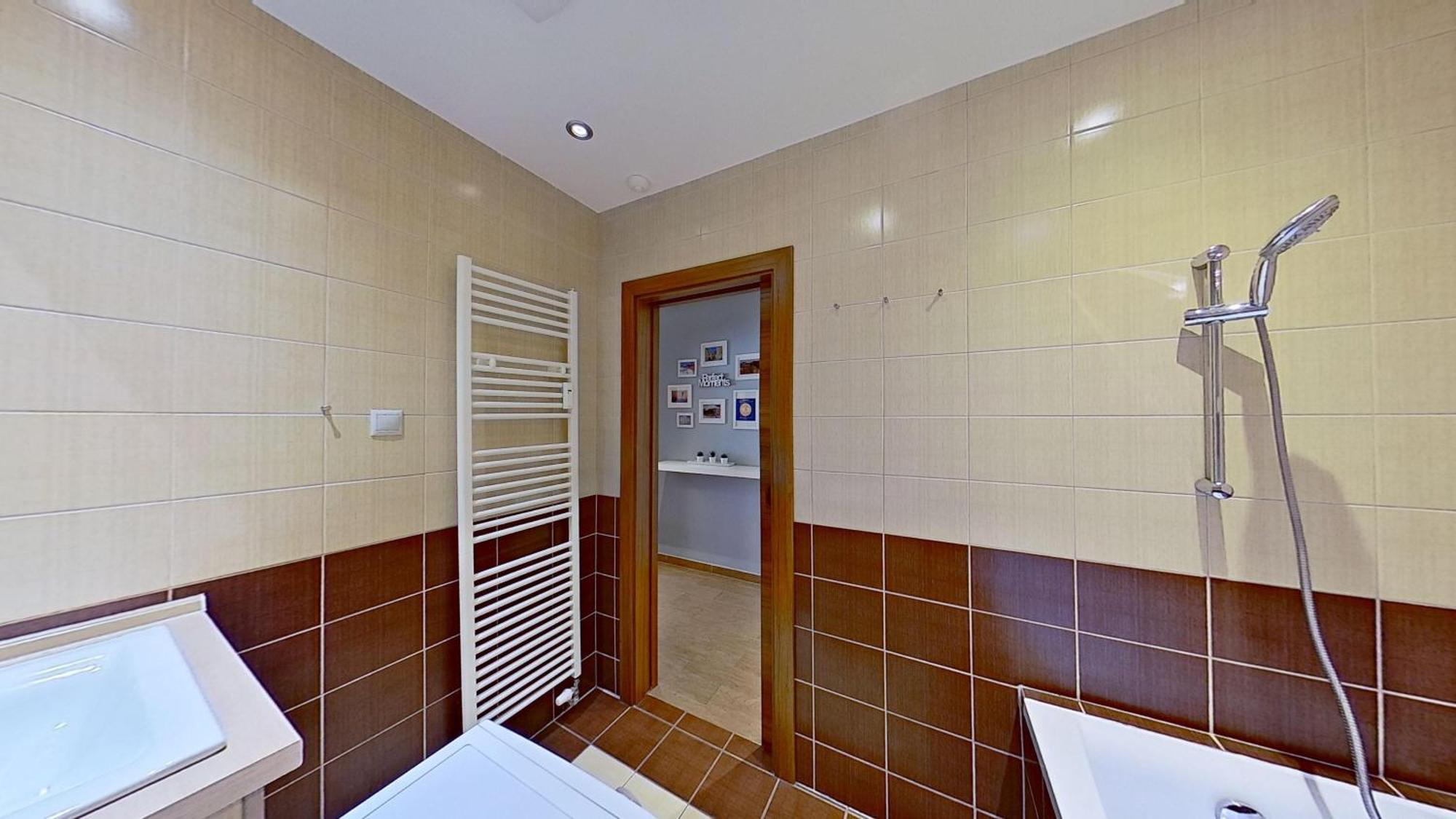 2Br Apt With Free Garage Parking, Close To The Historic Centre Bratislava Exterior foto