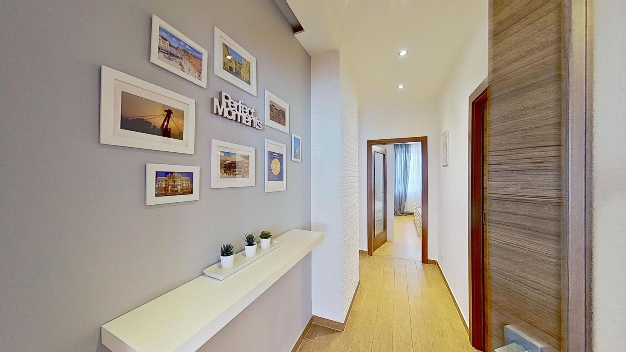 2Br Apt With Free Garage Parking, Close To The Historic Centre Bratislava Exterior foto